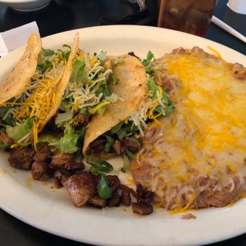 Cactus Cafe - There is a double helping of beans in this picture, l love refried beans..rice.. not at all. The tacos are smoked brisket.. smoke here. - Barbeque Near Me - Deming, New Mexico Cactus Cafe - There is a double helping of beans in this picture, l love refried beans..rice.. not at all. The tacos are smoked brisket.. smoke here. - Barbeque Near Me - Deming, New Mexico