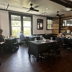 Six Eleven  - Inside the restaurant