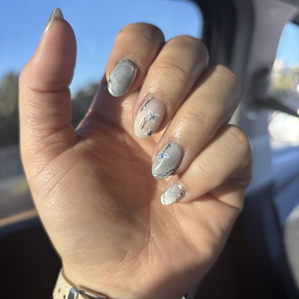 Bridesmaids nails for spring wedding! Bridesmaids nails for spring wedding!