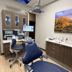 Derek Barnes, DDS - Desert Rose Dental - Nice, clean rooms with TVs!