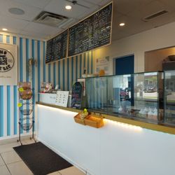 ONO Poke Bar - Interior