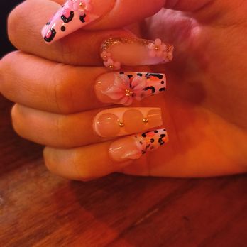 D"Nails Spa - Nail Salons Near Me - Torrance, California