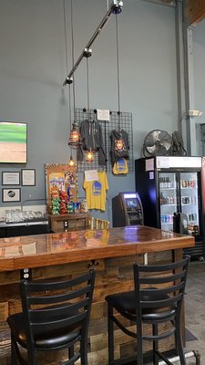 Three Sheets Craft Beer Bar by null