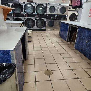 Tom's Laundromat - CLEAN! - Laundromat Near Me - Hayward, California Tom's Laundromat - CLEAN! - Laundromat Near Me - Hayward, California