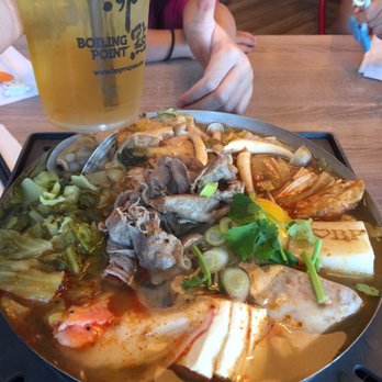 Boiling Point - Taiwanese Near Me - Tukwila, Washington