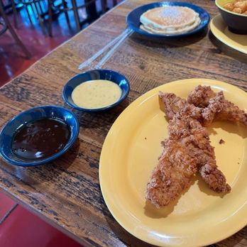 Jelly - Fried Chicken & Waffles - Breakfast & Brunch Near Me - Dyer, Indiana
