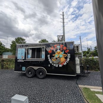 Frost Town Brewing - Food truck - Brewpubs Near Me - Houston, Texas