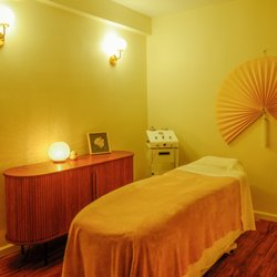 Moonflower Spa - 41 Park ave