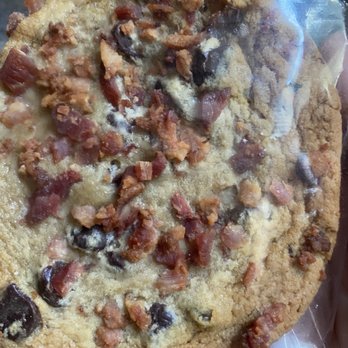 Baconfest - Chocolate chip bacon cookie (Patrick Cudahy) - Festivals Near Me - Milwaukee, Wisconsin