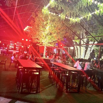 Ivy House - Cocktail Bars Near Me - Houston, Texas