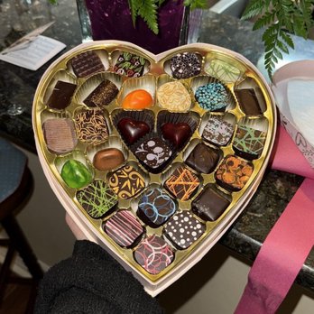 Araya Artisan Chocolate - Valentines chocolates ! - Chocolatiers & Shops Near Me - Houston, Texas
