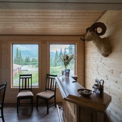 Clearwater Mountain Lodge - Lodge interior