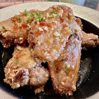 Chao - Chicken Wings, w really nice nước mằm glaze. - Asian Fusion Near Me - Honolulu, Hawaii
