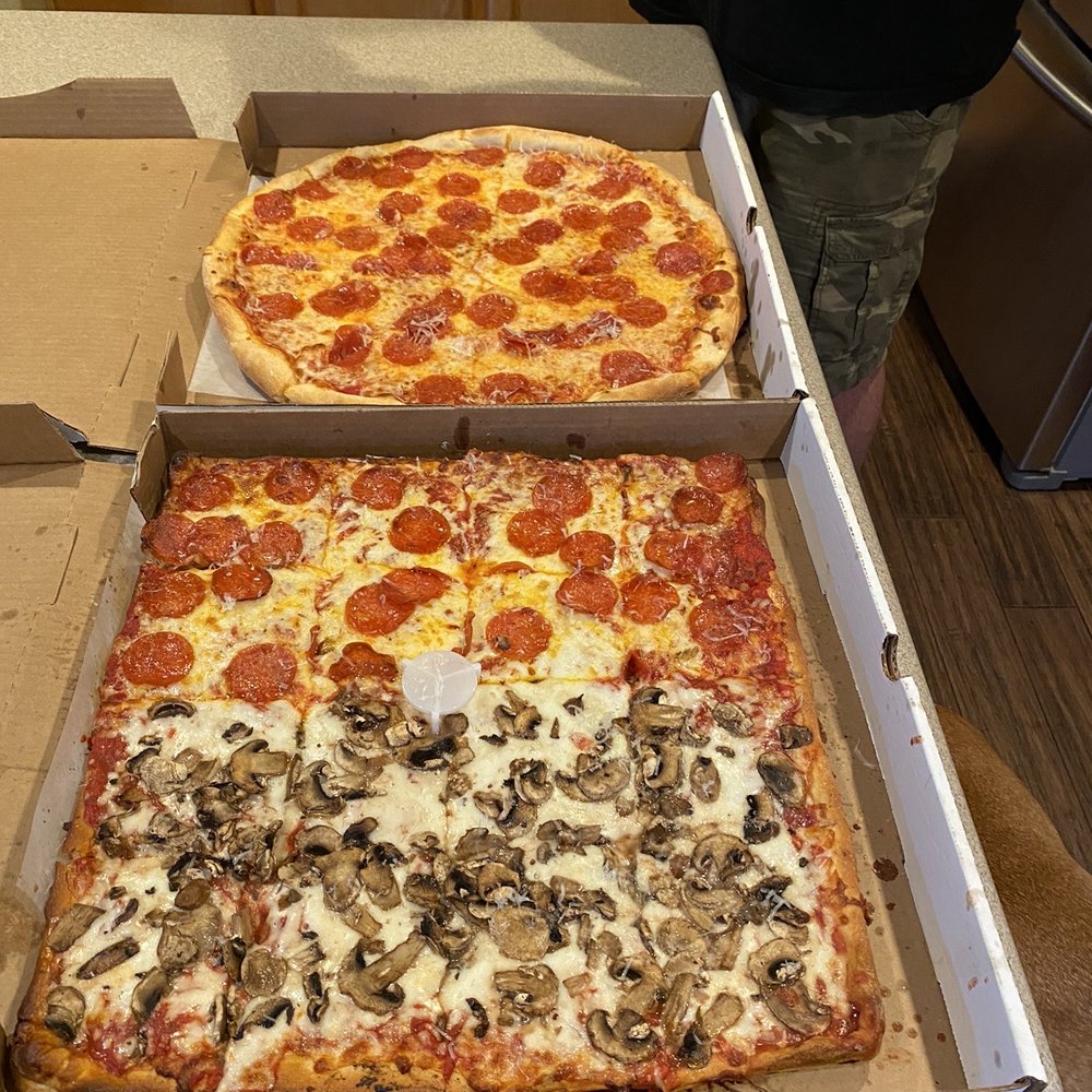 Lucky's Pizza - Large pepperoni & 1/2 pepperoni 1/2 mushroom Sicilian - Pizza Near Me - Surprise, Arizona Lucky's Pizza - Large pepperoni & 1/2 pepperoni 1/2 mushroom Sicilian - Pizza Near Me - Surprise, Arizona
