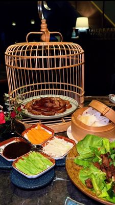 Aves Thai & Asian Fusion restaurant by null