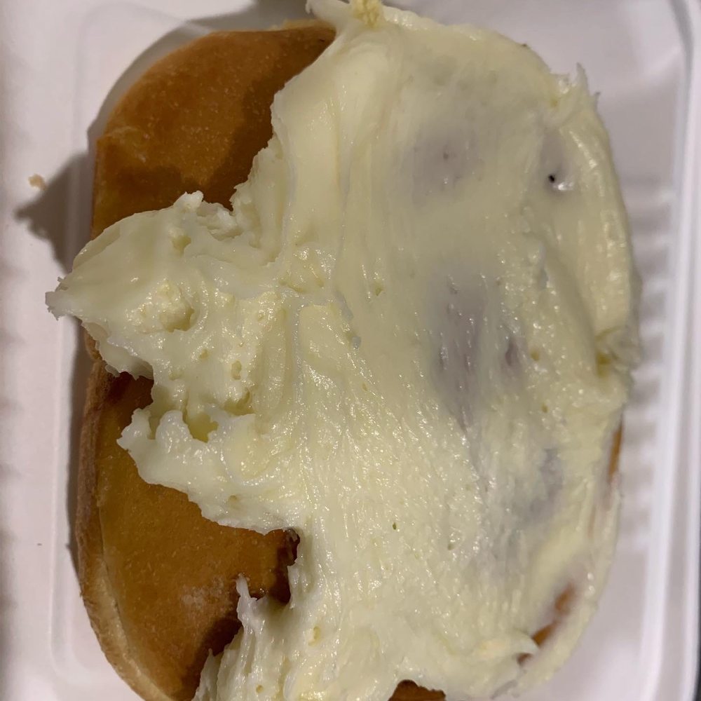 Arnie's Cafe - Cinnamon roll - Breakfast & Brunch Near Me - Warrenton, Oregon Arnie's Cafe - Cinnamon roll - Breakfast & Brunch Near Me - Warrenton, Oregon