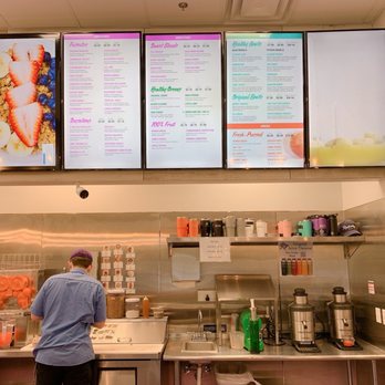 Roxberry Juice - a man working in a restaurant - Juice Bars & Smoothies Near Me - Pleasant Grove, Utah Roxberry Juice - a man working in a restaurant - Juice Bars & Smoothies Near Me - Pleasant Grove, Utah