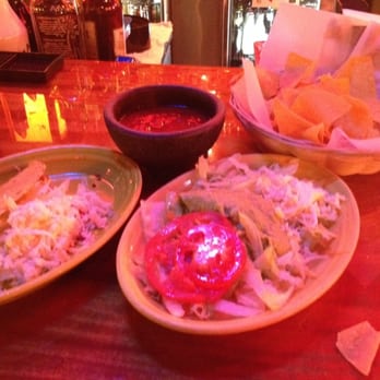 Las Trojas Cantina - Guacamole salad with beef taco and chips and salsa - Mexican Near Me - Athens, Alabama Las Trojas Cantina - Guacamole salad with beef taco and chips and salsa - Mexican Near Me - Athens, Alabama