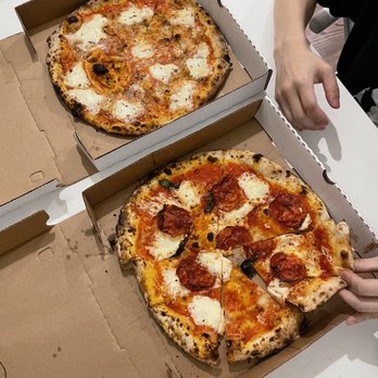 Roberta's - Pizza Near Me - Brooklyn, New York Roberta's - Pizza Near Me - Brooklyn, New York