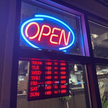 Green Leaf Sushi - Business hours~ (December 2024) - Japanese Near Me - Vancouver, British Columbia