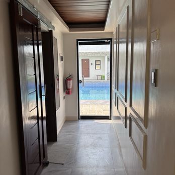 annie's lodge - Villa exit to pool and first floor bathroom - Resorts Near Me - Agoo, LUN annie's lodge - Villa exit to pool and first floor bathroom - Resorts Near Me - Agoo, LUN