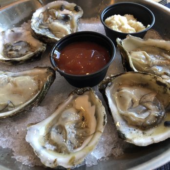 AND Fish Kitchen + Bar - Half dozen raw oysters -app - Seafood Near Me - Pompano Beach, Florida