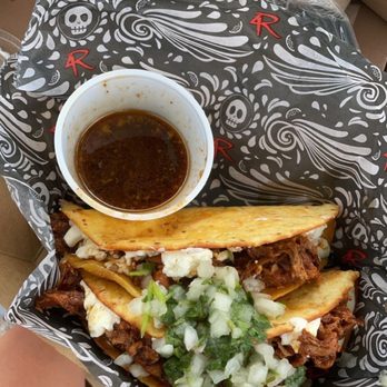 4 Rivers Cantina Barbacoa - Birria tacos - Food Trucks Near Me - Orlando, Florida