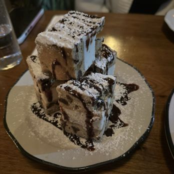 The Brixton - Gelato sandwich - Cocktail Bars Near Me - Babylon, New York