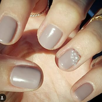 Nails by Van - Tan and Pearls. - Nail Technicians Near Me - Burbank, California