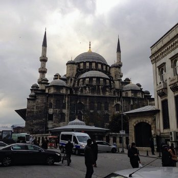 Eminönü Yeni Camii - Yeni Cami is also known as New Mosque - Mosques Near Me - Istanbul, 34