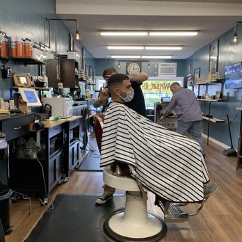 Dudley's Kampus Barber - Barbers Near Me - Eugene, Oregon Dudley's Kampus Barber - Barbers Near Me - Eugene, Oregon