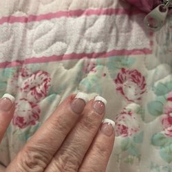 Nails Art - Cut finger