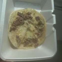 La Casa Del Sol - Houma - This is a fajita quesadilla complete with sour rotten meat!  Wouldn't feed this  to my dog!