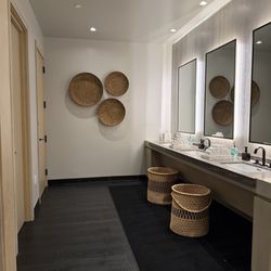 Southall Farm & Inn - Bathroom in the women's locker room