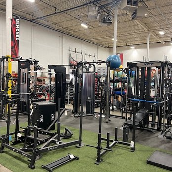 Show Me Weights - 20,000 square foot showroom - Sporting Goods Near Me - Fenton, Missouri Show Me Weights - 20,000 square foot showroom - Sporting Goods Near Me - Fenton, Missouri