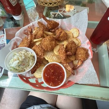 Mrs Mac's Kitchen II - Coconut Shrimp Basket - American Near Me - Key Largo, Florida Mrs Mac's Kitchen II - Coconut Shrimp Basket - American Near Me - Key Largo, Florida