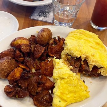 FIYA - Steak omelet - Mediterranean Near Me - Chicago, Illinois FIYA - Steak omelet - Mediterranean Near Me - Chicago, Illinois