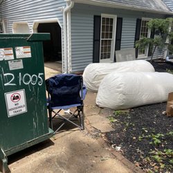 Pyramid Exterminators & Wildlife Control - Insulation Removal