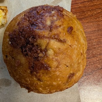 Panera Bread - Cinnamon crunch bagel I don't see a hole in the middle it's just a hump with a little bit of cinnamon crunch on one side - Sandwiches Near Me - Oak Ridge, Tennessee Panera Bread - Cinnamon crunch bagel I don't see a hole in the middle it's just a hump with a little bit of cinnamon crunch on one side - Sandwiches Near Me - Oak Ridge, Tennessee
