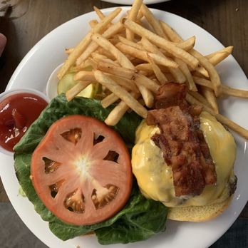Scotty’s Bar & Grill - Bacon cheeseburger - American Near Me - Cresskill, New Jersey Scotty’s Bar & Grill - Bacon cheeseburger - American Near Me - Cresskill, New Jersey