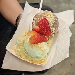 Honeydew and chocolate Honeydew and chocolate