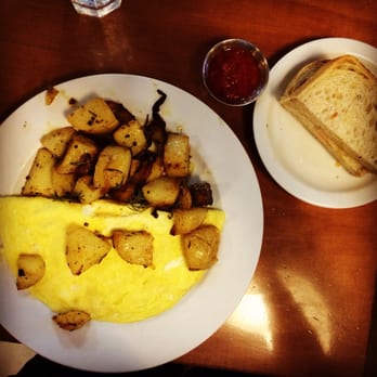 Matt's Big Breakfast - Cheese omelet - Breakfast & Brunch Near Me - Phoenix, Arizona