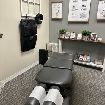 Arise Family Chiropractic - Adjustment cubicle - Chiropractors Near Me - Cumming, Georgia Arise Family Chiropractic - Adjustment cubicle - Chiropractors Near Me - Cumming, Georgia