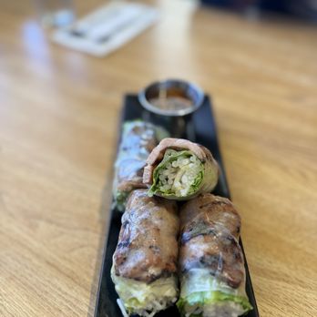 Viet Noms - Grilled Pork or Chicken Salad Rolls (2) - Vietnamese Near Me - Livermore, California Viet Noms - Grilled Pork or Chicken Salad Rolls (2) - Vietnamese Near Me - Livermore, California