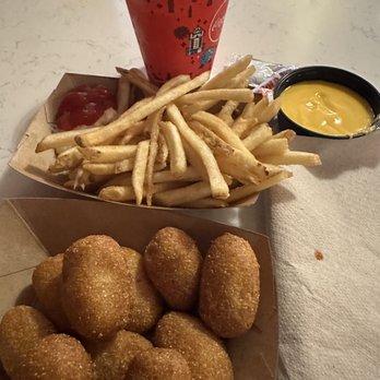 Casey's Corner - Corn Dog Nuggets, Fries & Cheese Sauce - plus FREE cup of ice water! (hydrate!) - Hot Dogs Near Me - Orlando, Florida