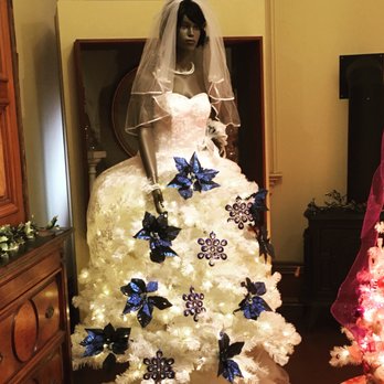 Merced County Courthouse Museum - The Christmas from a new Wedding Christmas tree wasn't the best The Haven? - Museums Near Me - Merced, California