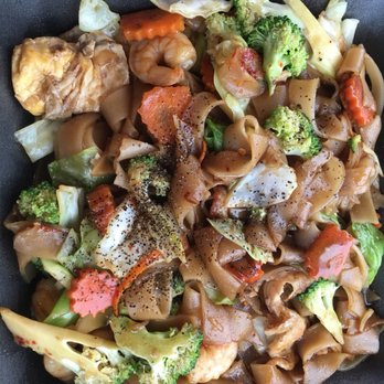 Try Thai Food - Pad sew - Food Trucks Near Me - Minot, North Dakota