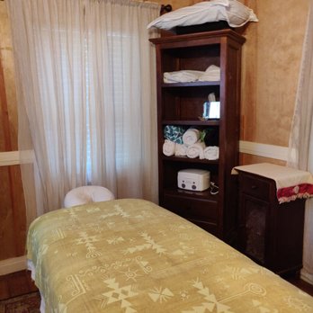 Koloa Town Salon - Such a quaint relaxing spot! - Hair Salons Near Me - Koloa, Hawaii