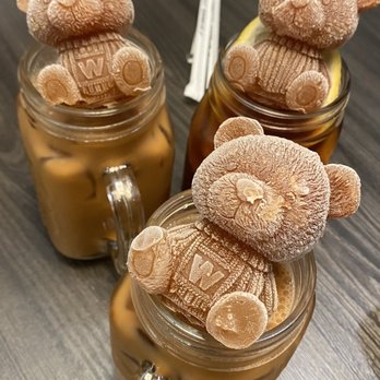 Yi Xin Cafe - Frozen ice tea bears - Hong Kong Style Cafe Near Me - Honolulu, Hawaii Yi Xin Cafe - Frozen ice tea bears - Hong Kong Style Cafe Near Me - Honolulu, Hawaii