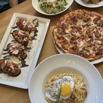 Pinocchio's Pizza - Pizza Near Me - Pasadena, California